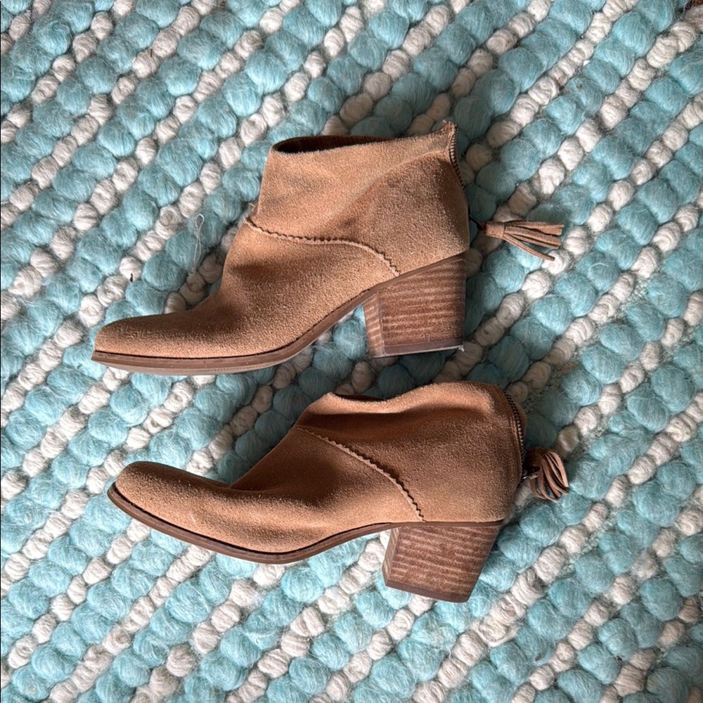Toms Tan Ankle Booties Western Style